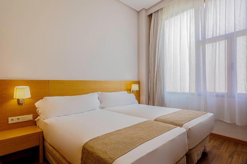 Standard Double Room (2 Adults) image 3