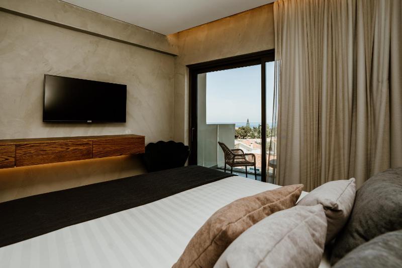 Cavo Zoe Seaside Hotel - image 15