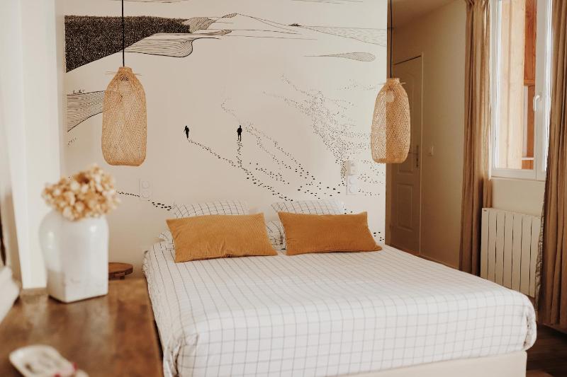 Hotel Home Arcachon - image 26