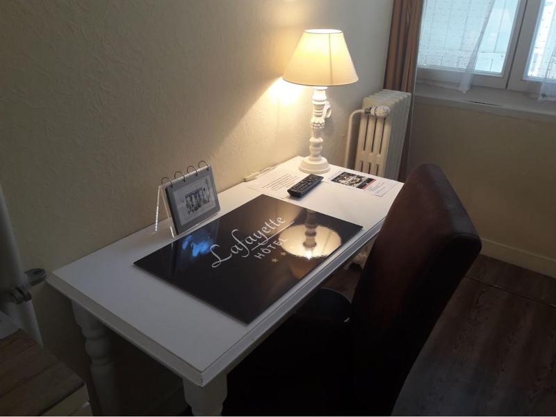 Budget Single Room image 4