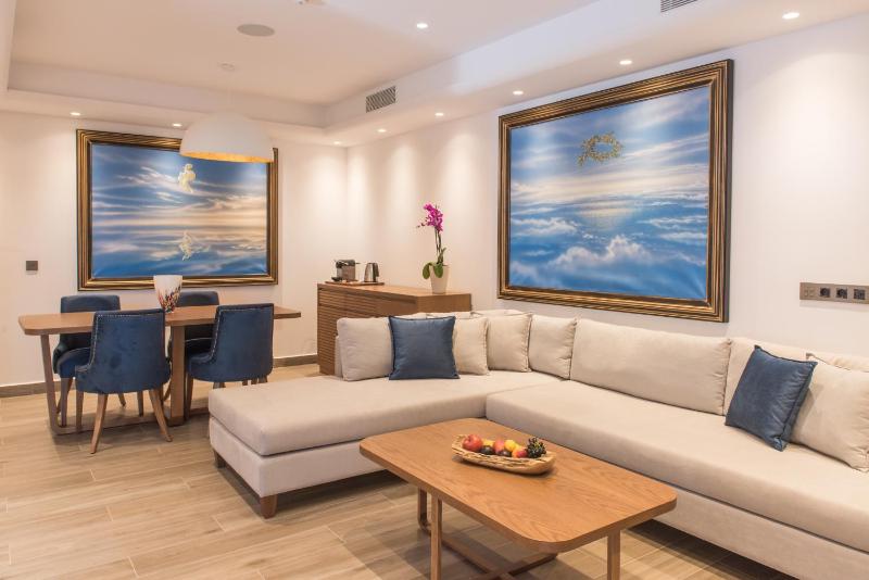 Princess Luxury Two-Bedroom Villa with Private Pool and Sea View image 3