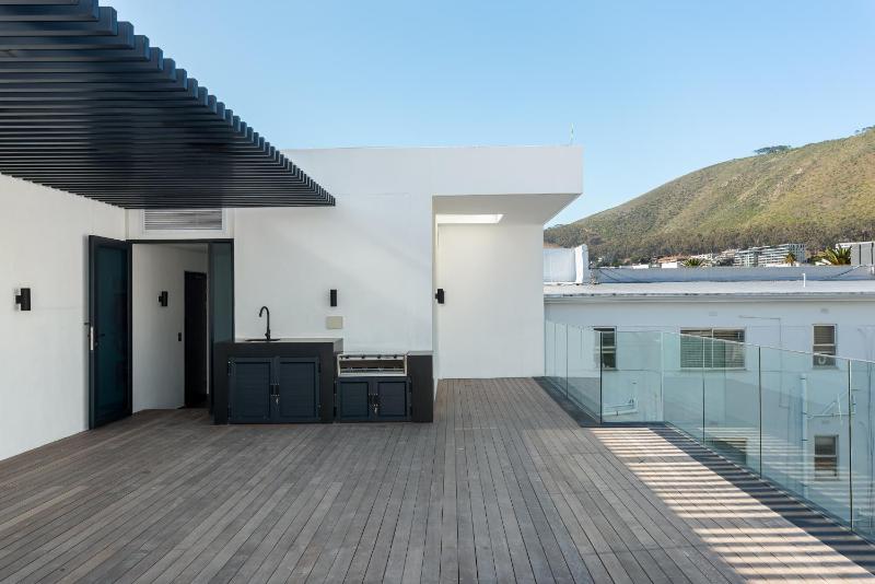 The Avant Luxury Apartments - image 15