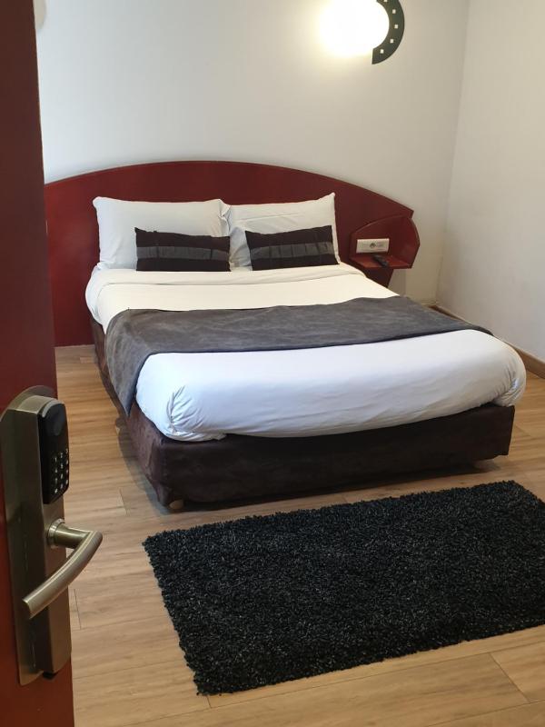 Double Room image 1