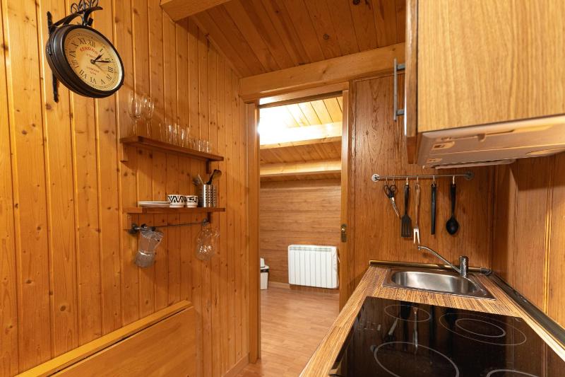 One-Bedroom Apartment image 3