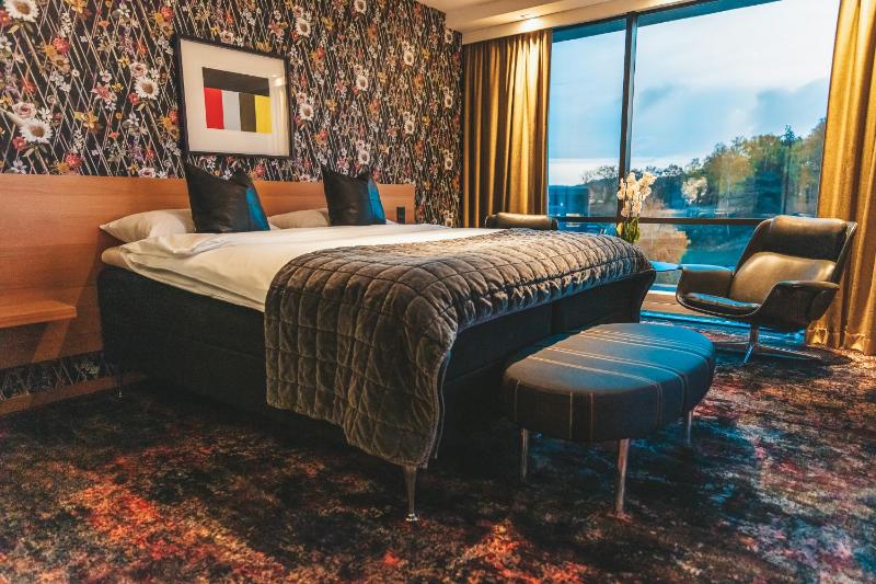 Double Room with Terrace (Excluding entré Pool club) image 1