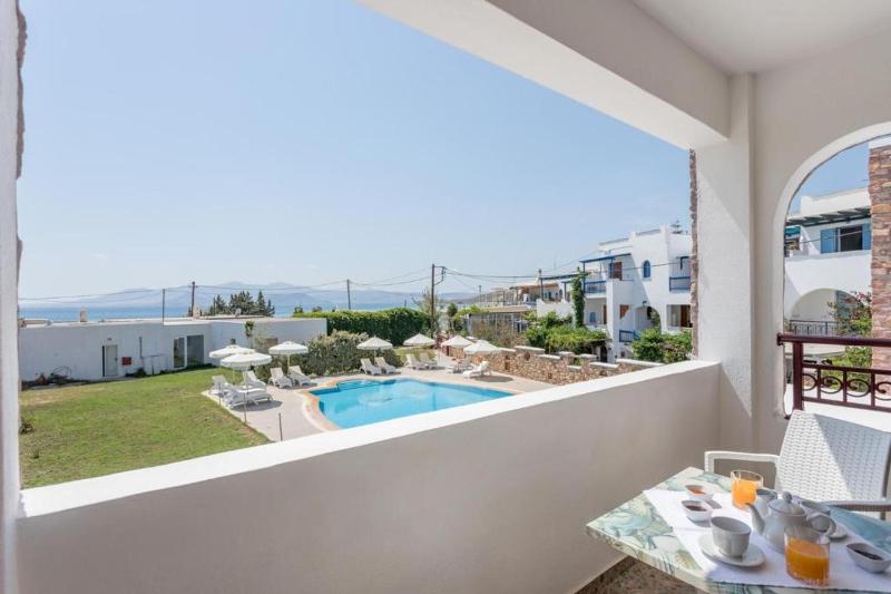 Superior Suite with Sea View image 2