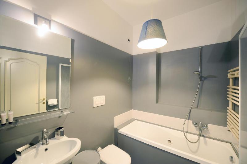 Standard Apartment image 4