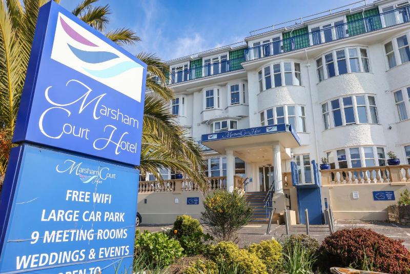 Double Room with Sea View and Balcony - No Dogs image 1