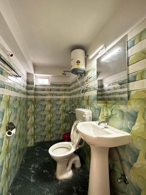 Queen's INN Homestay - image 11