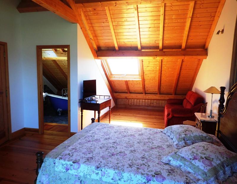 Superior Double Room image 3