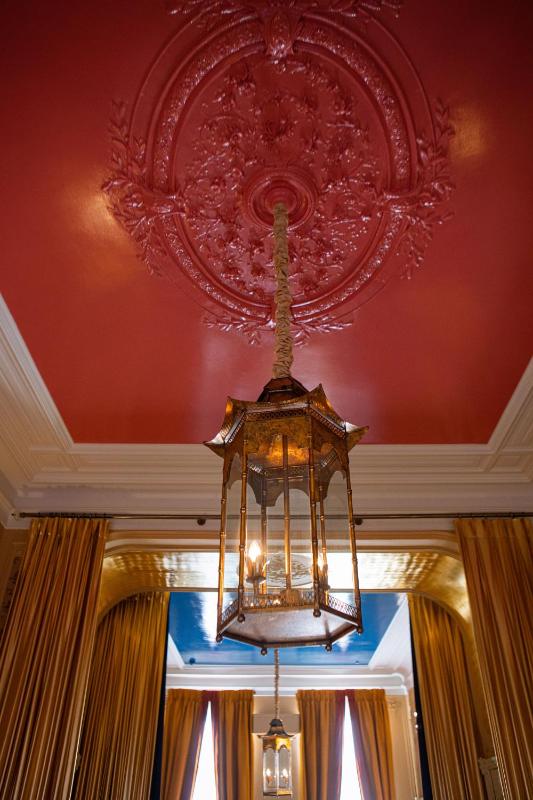 King Suite with Balcony image 3