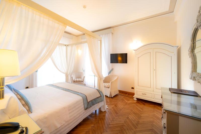 Superior Double Room image 2