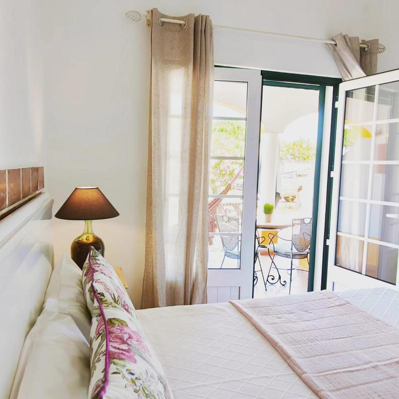 Double Room with Terrace image 4