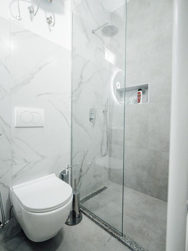 Dionis House - image 5