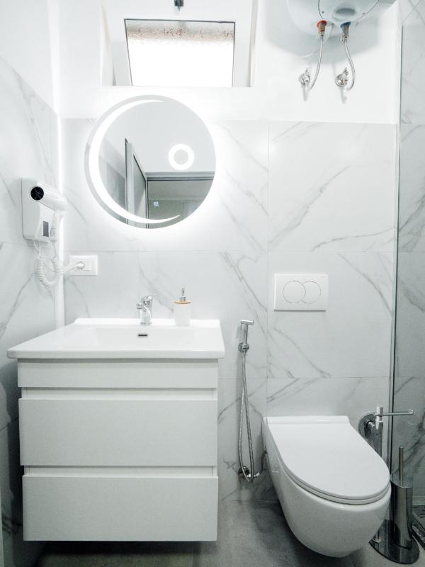 Dionis House - image 10