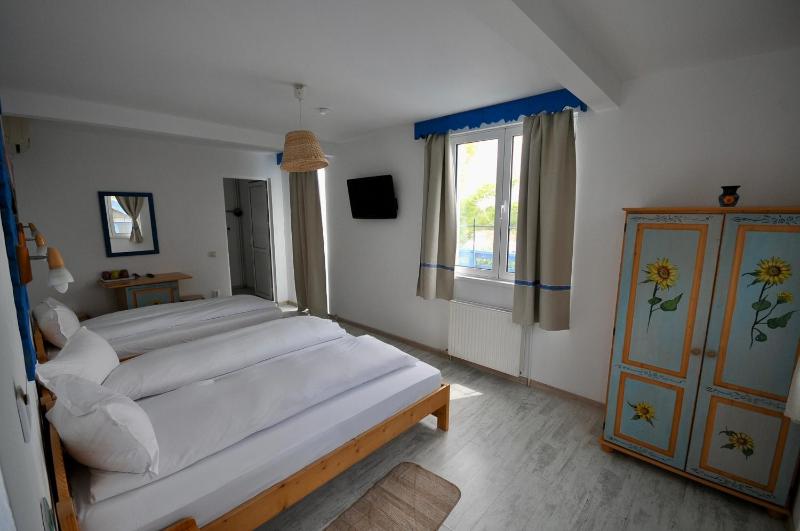 Triple Room image 1