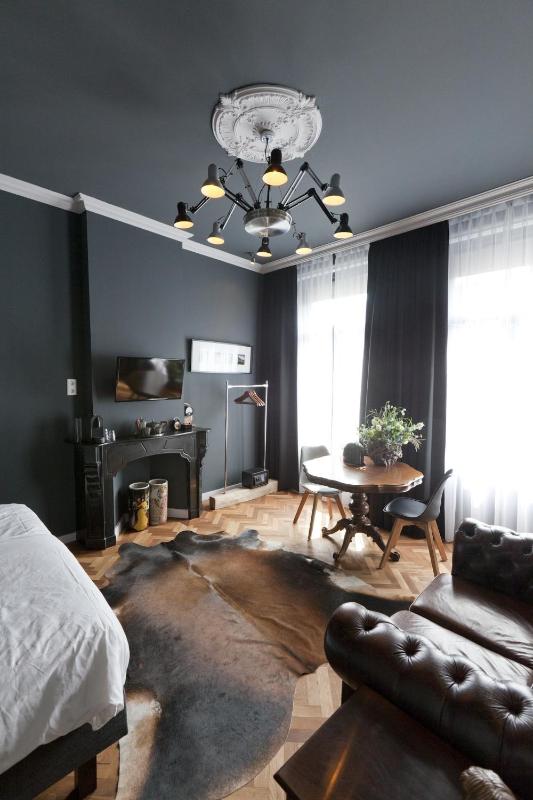 Double Room image 3