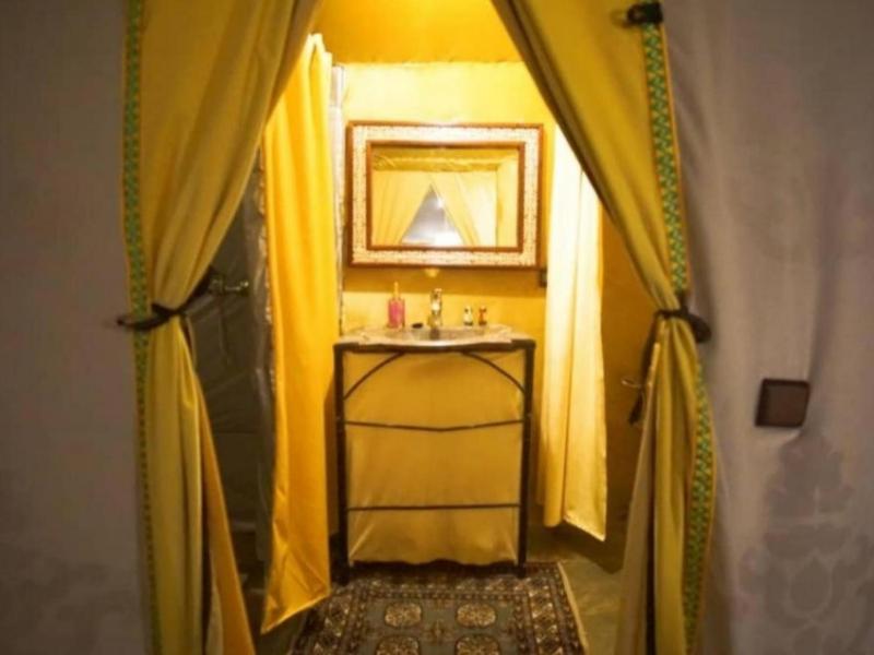Desert Paradise Luxury Camp - image 3