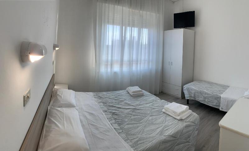 Triple Room image 4
