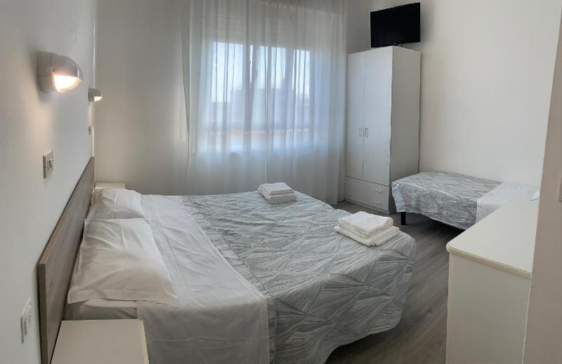 Triple Room image 3