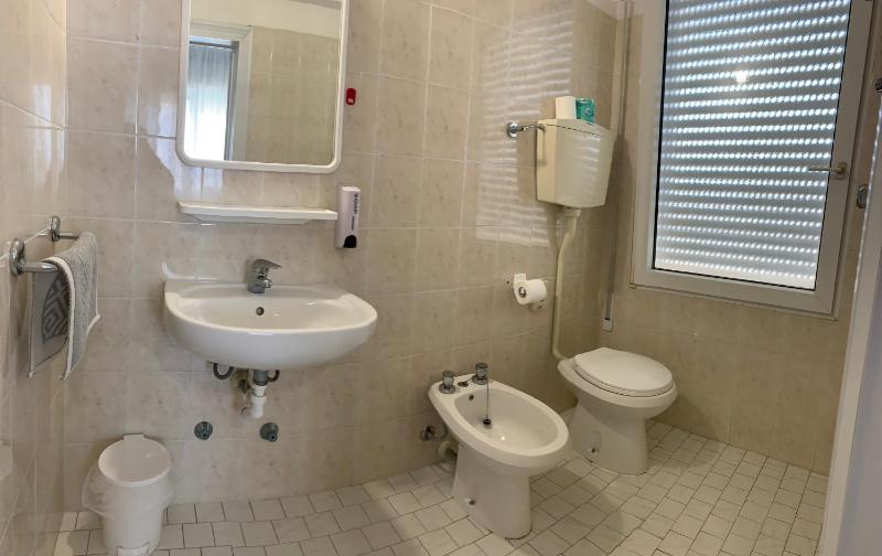 Triple Room image 2