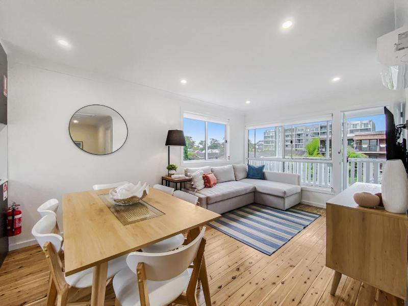 Shoal Bay Beach House Three - image 29