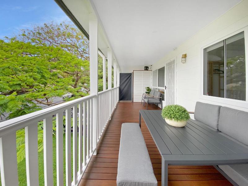 Shoal Bay Beach House Two - image 23