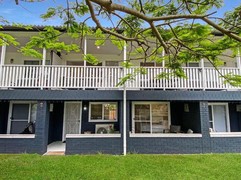 Shoal Bay Beach House Two - image 25