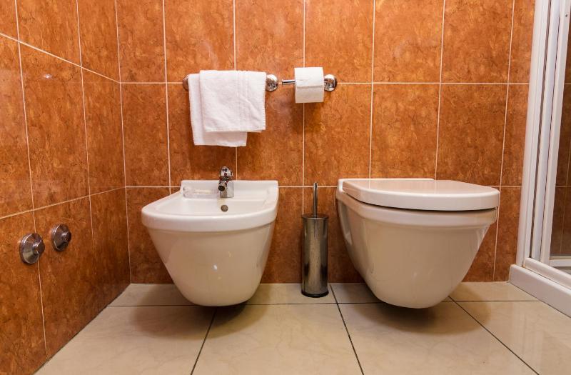 Comfort Double or Twin Room image 3