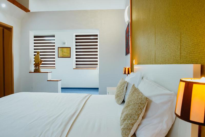 Single Room image 2