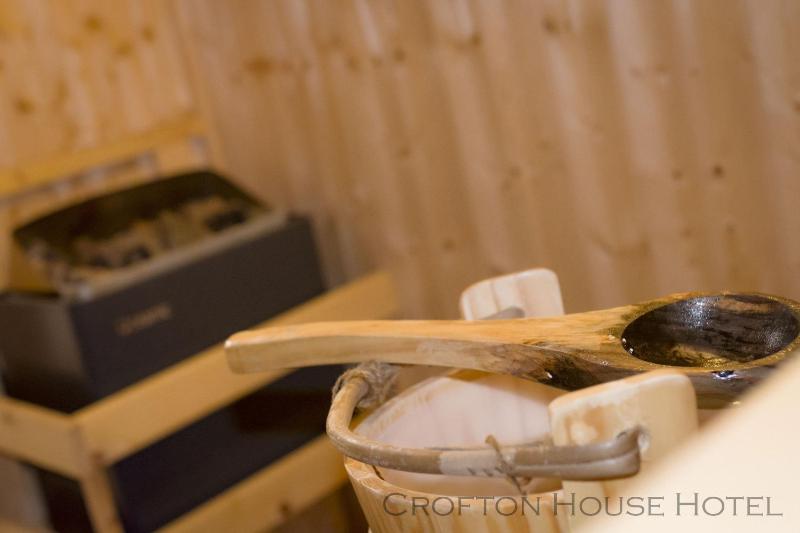 Crofton House Hotel - image 18