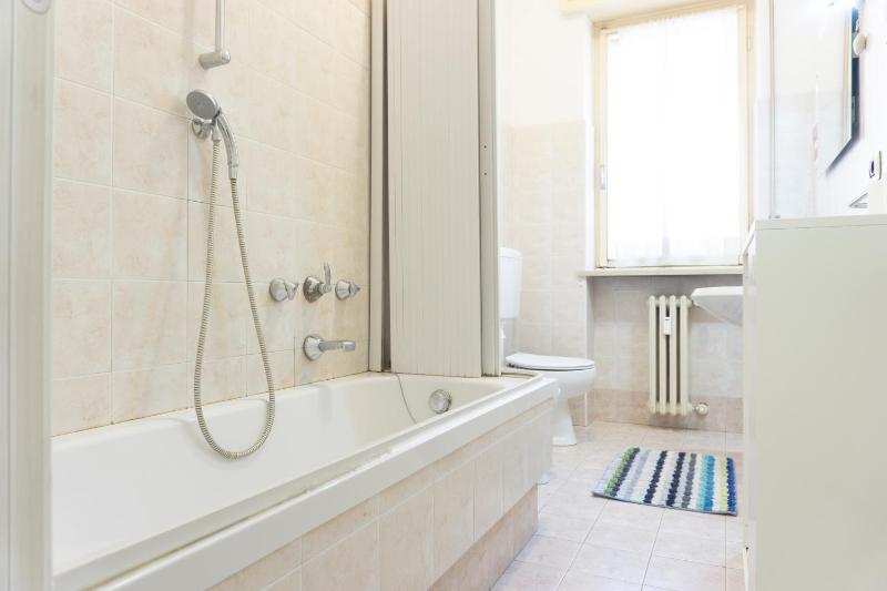Re Lear - 4 bedrooms Apartment - image 6