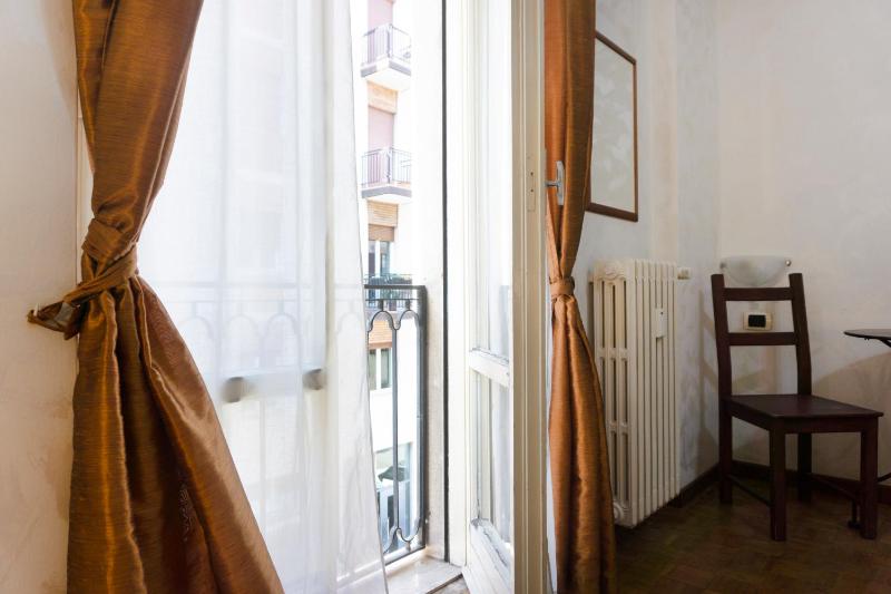 Re Lear - 4 bedrooms Apartment - image 3