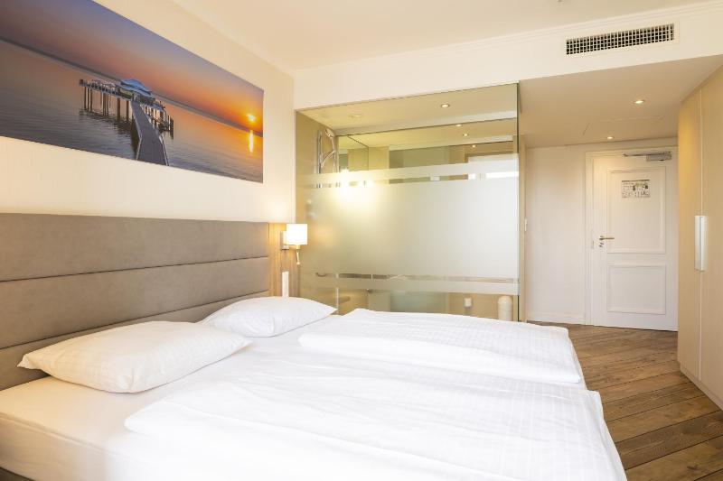 Single Room image 3