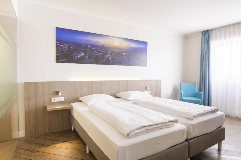 Standard Double Room image 1