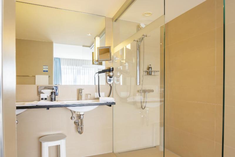Suite image 2