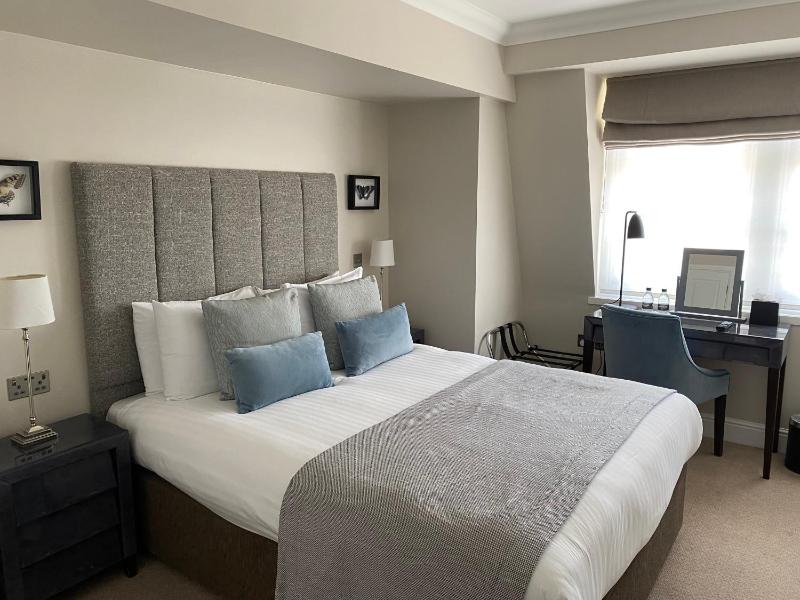 Queen Room image 1