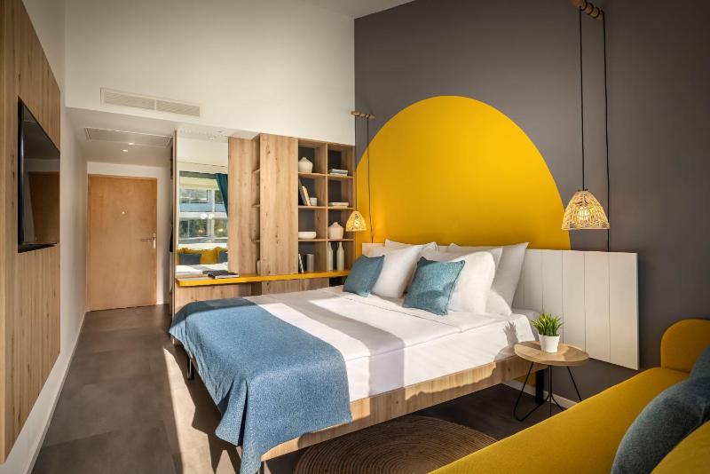 Superior Room for 2+1 Seaside image 3