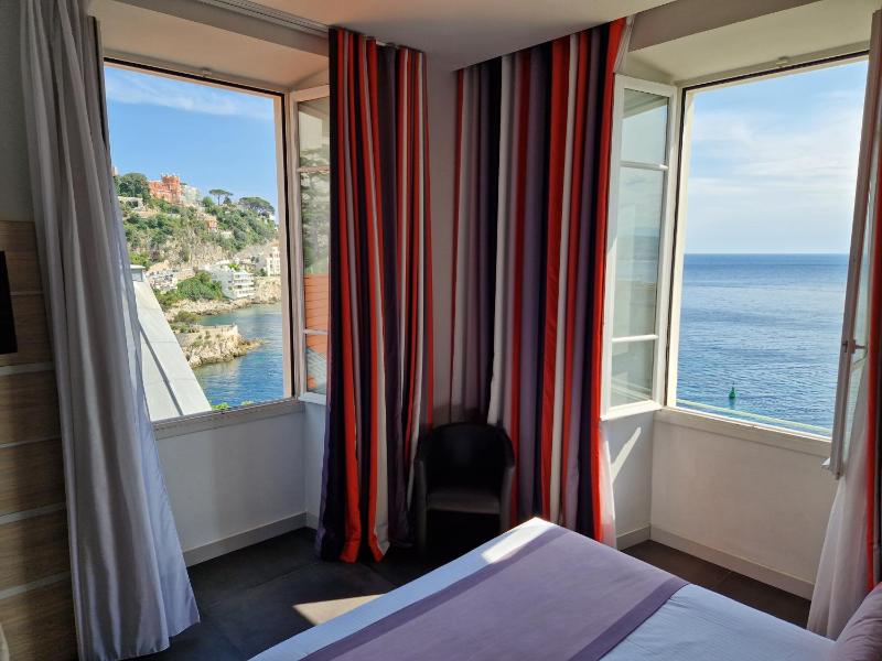 Suite with Sea View image 1
