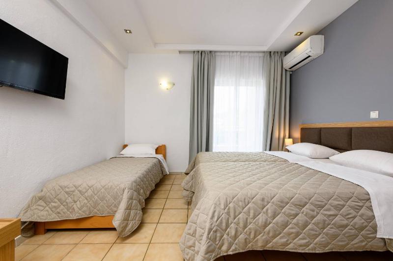 Triple Room image 4