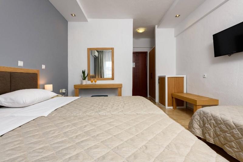 Triple Room image 3