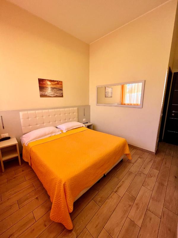 Double or Twin Room image 1