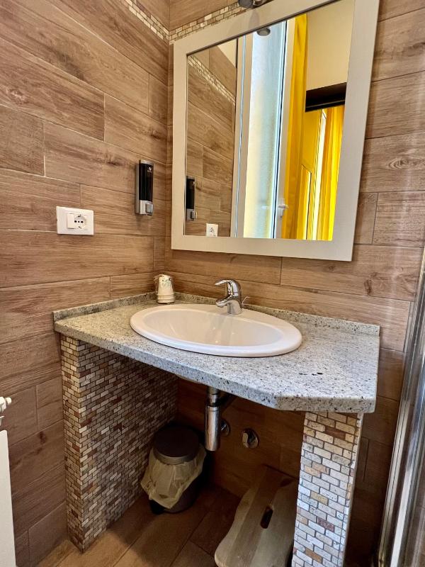 Triple Room image 3