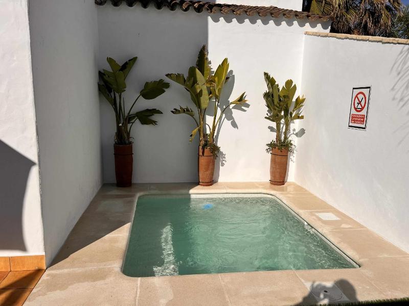 Estudio Sol piscina privada - image 22