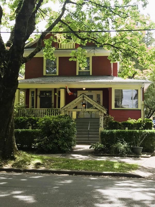 Douglas Guest House - image 6
