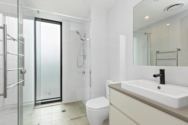Ambrosia - East End Hillside Haven - image 6