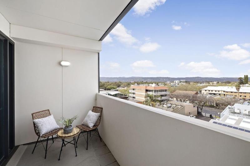 Ambrosia - East End Hillside Haven - image 9