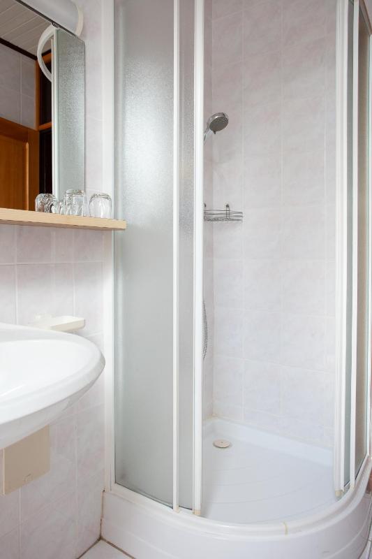 Classic Triple Room image 3