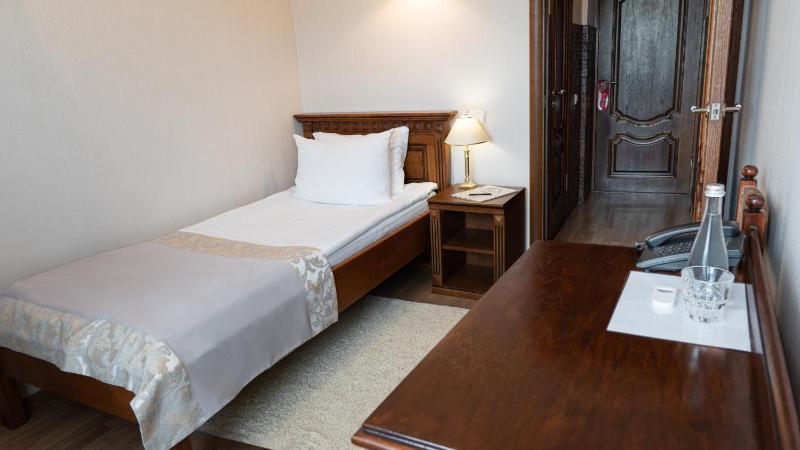 Standard Single Room image 3
