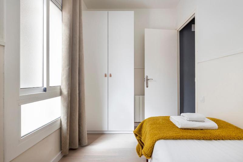 Standard Apartment image 2